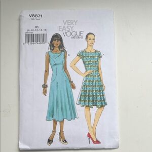 Uncut Very Easy Vogue dress sewing pattern V8871 size 8-16